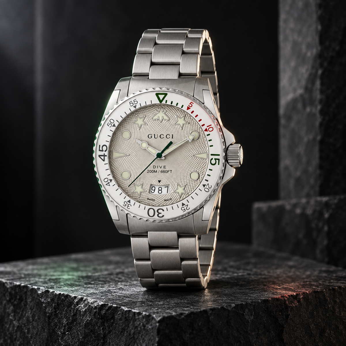 Gucci Dive Watch 40mm YA136336