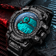 Men's digital sports watch with luminous display and military-grade durability – ALDEVOR
