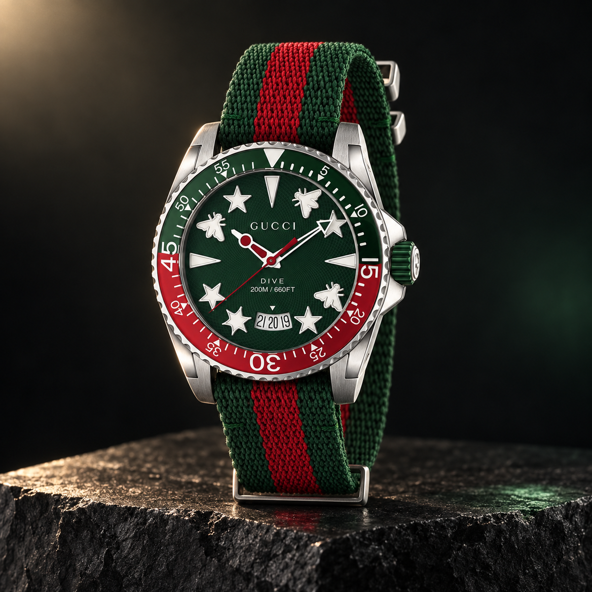 Gucci Dive Watch 40mm YA136339 Unisex